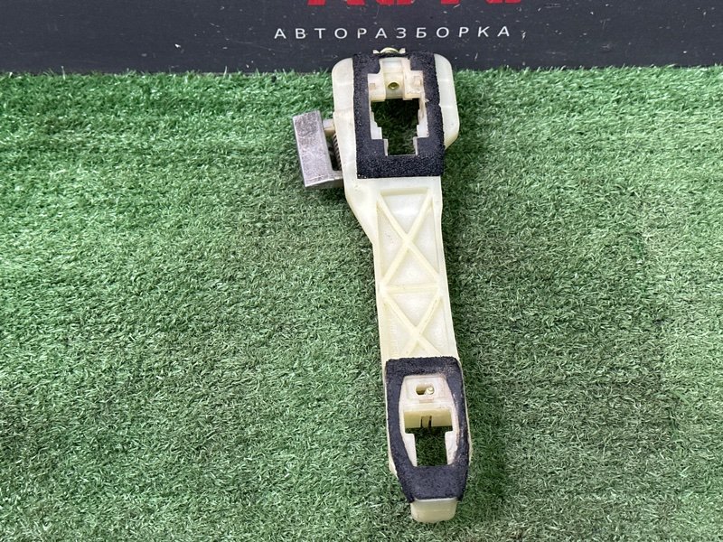 Кронштейн ручки двери Chevrolet Aveo