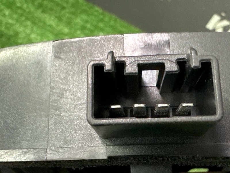 Динамик штатный Mazda 6