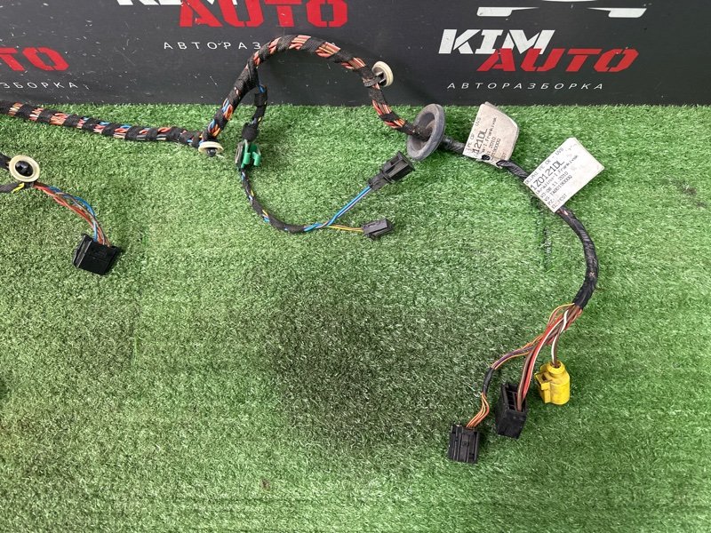 Проводка двери Skoda Octavia A5