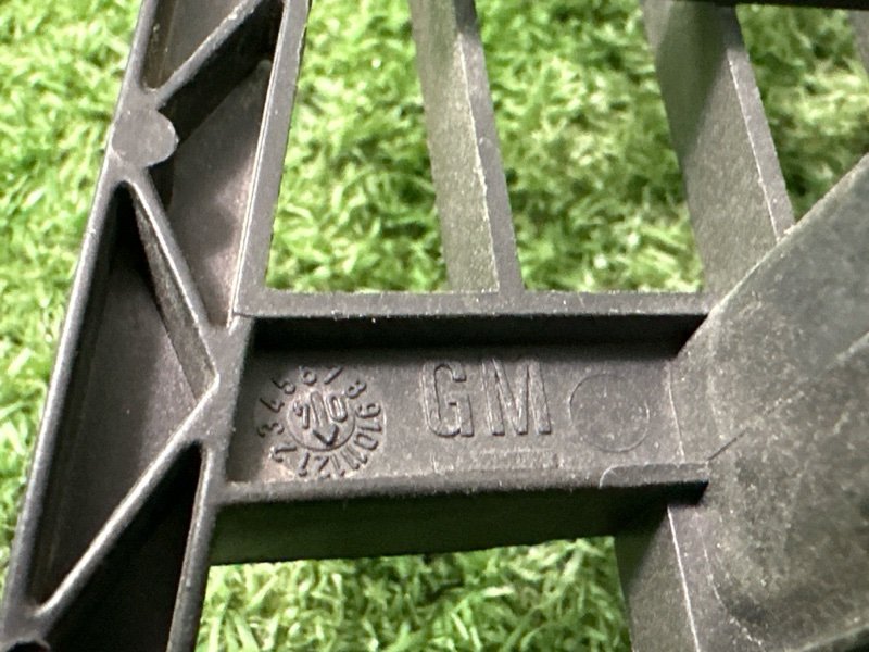 Кронштейн ручки двери Opel Astra H