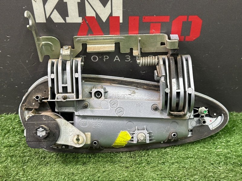 Ручка двери наружная в сборе Fiat Punto