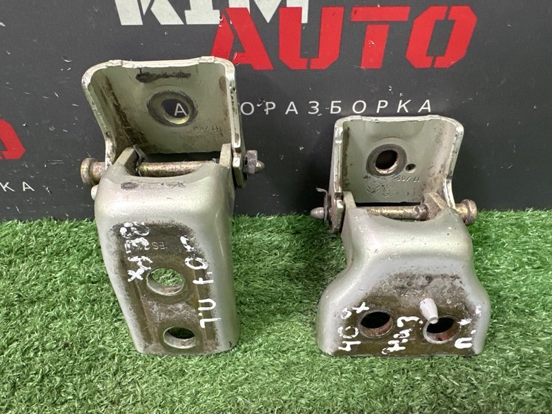 Петли двери Peugeot 407