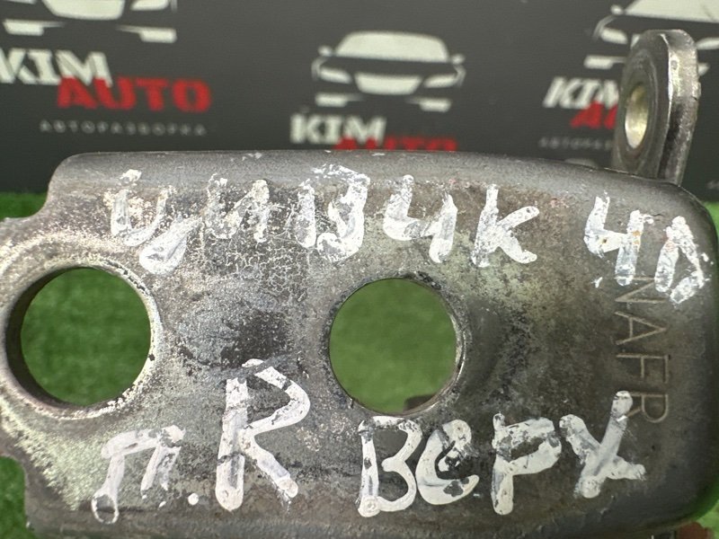 Петли двери Honda Civic 4D