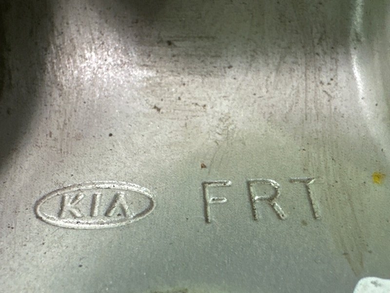 Петли двери Kia Cerato 1