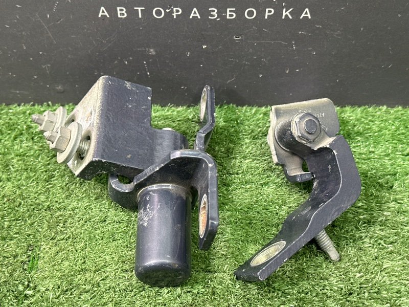 Петли двери Ford Mondeo 4