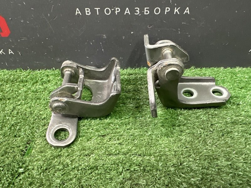 Петли двери Honda Civic 4D