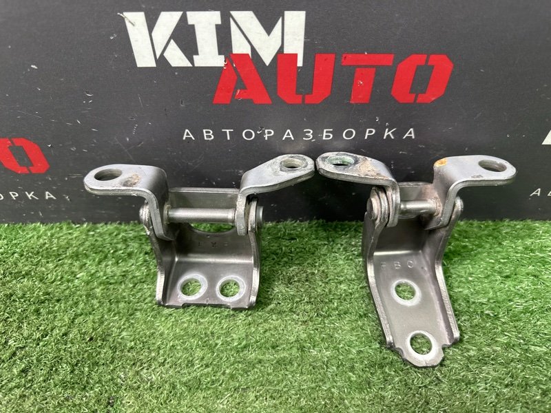 Петли двери Honda Civic 4D