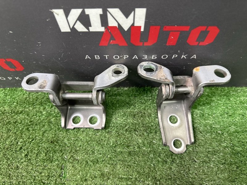 Петли двери Honda Civic 4D