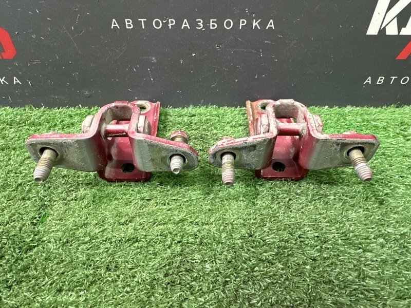 Петли двери Mitsubishi Lancer 9