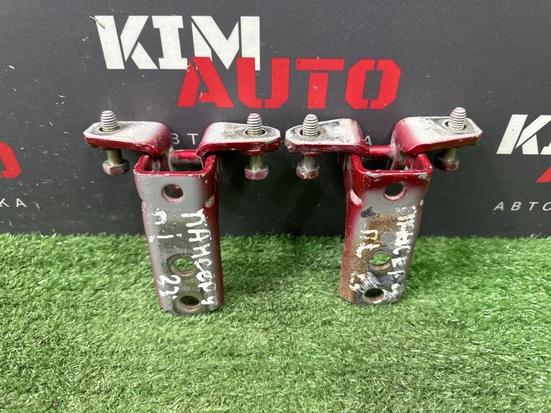 Петли двери Mitsubishi Lancer 9