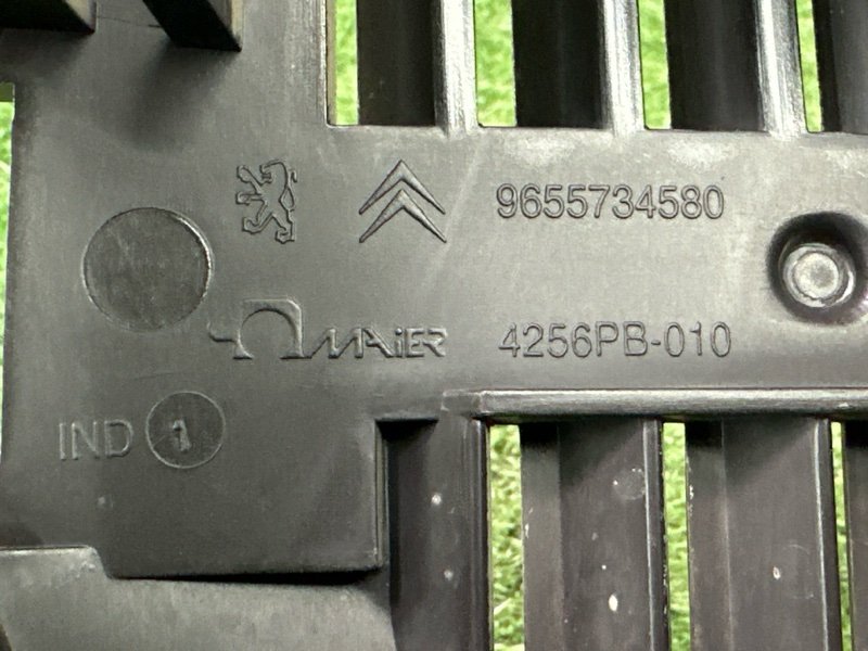 Динамик штатный Peugeot 207