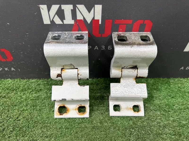 Петли двери багажника Fiat Doblo