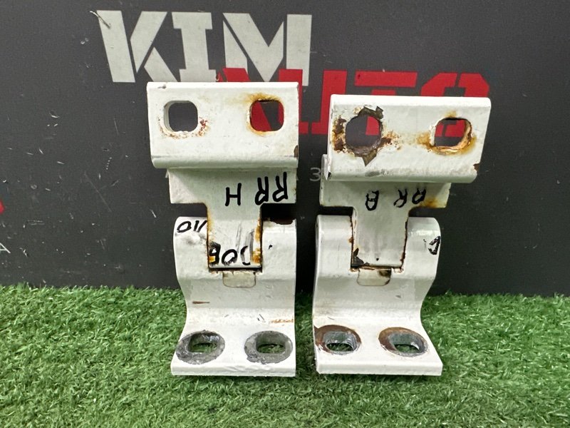 Петли двери багажника Fiat Doblo