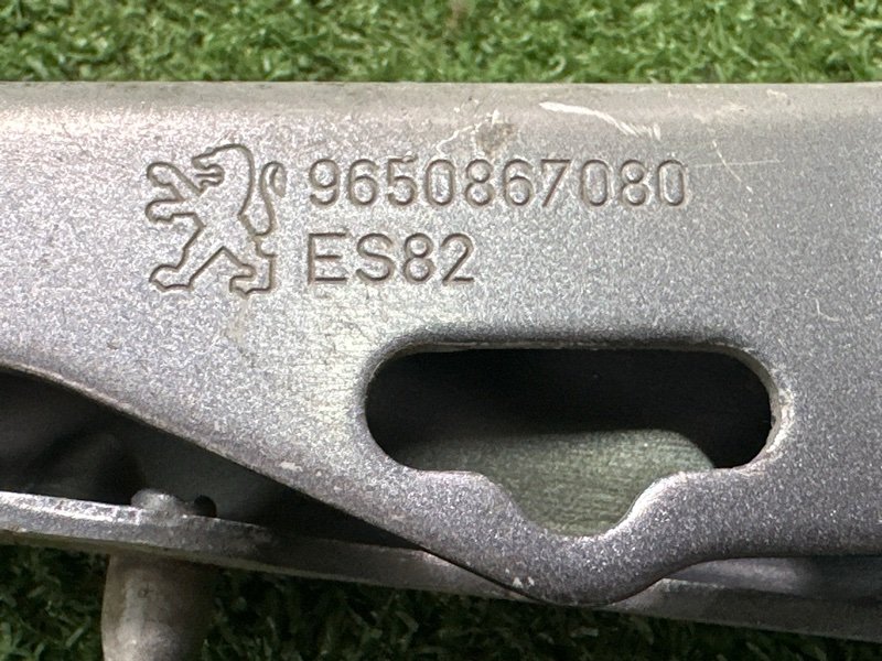 Петли капота Peugeot 207