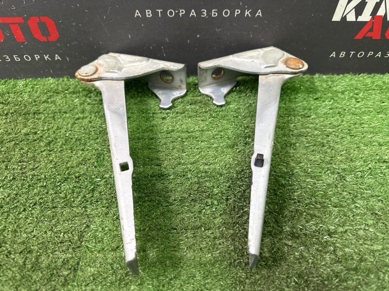 Петли капота Hyundai Accent