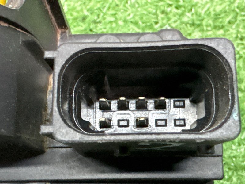 Замок двери Opel Astra J