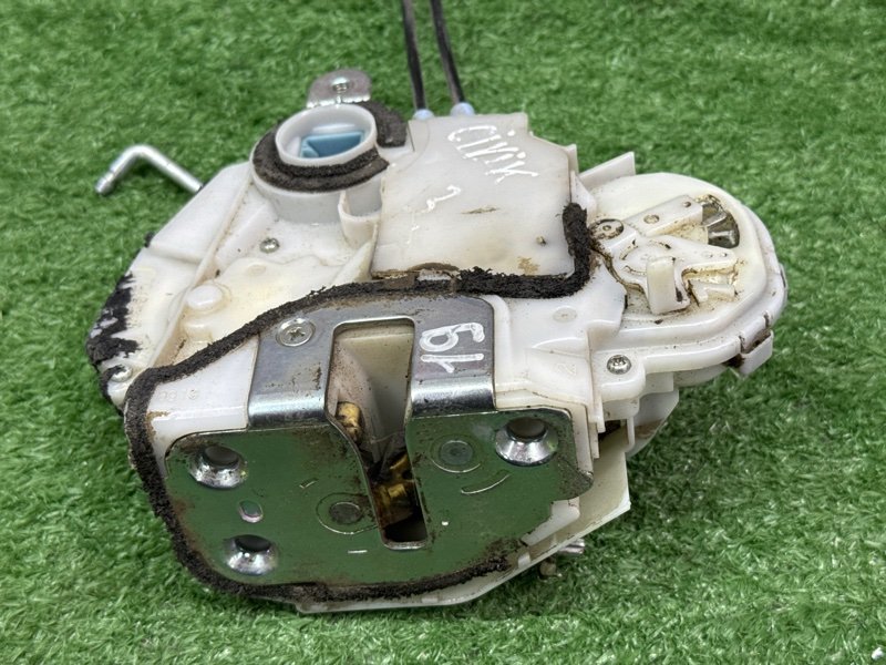 Замок двери Honda Civic 4D