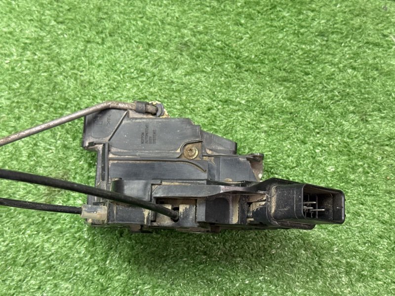 Замок двери Mazda 3