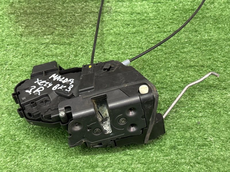 Замок двери Mazda 3