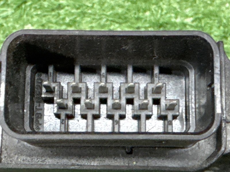 Замок двери Mazda 3