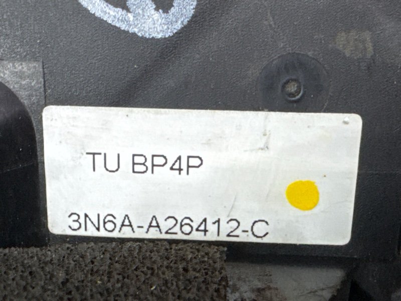 Замок двери Mazda 3