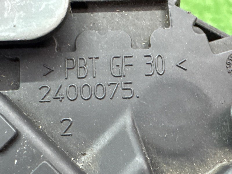 Замок двери Mazda 3