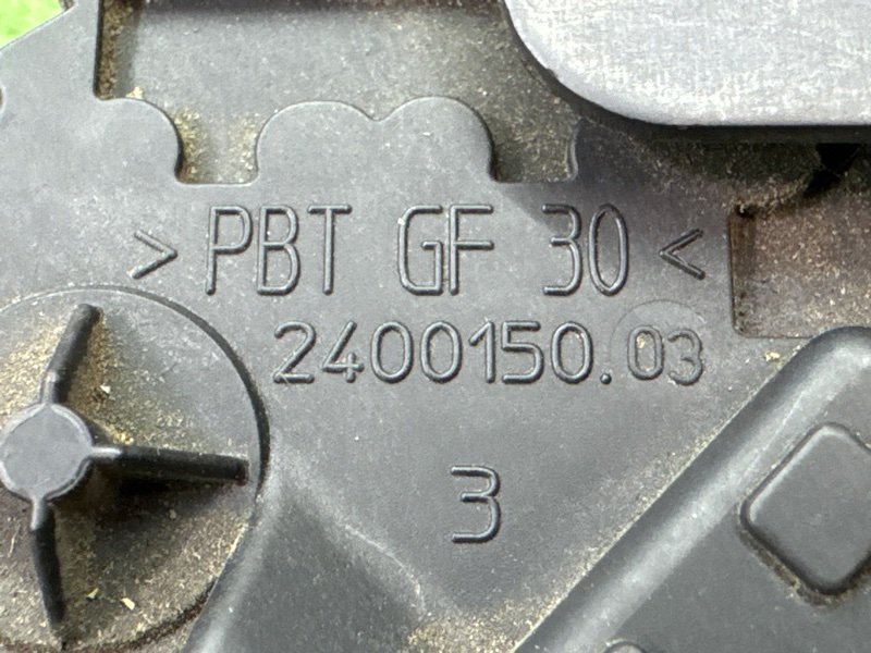 Замок двери Mazda 3