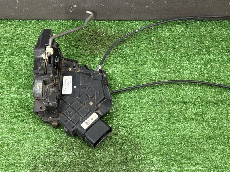 Замок двери Mazda 3