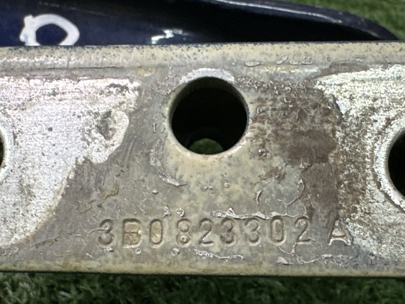 Петли капота Volkswagen Passat B5