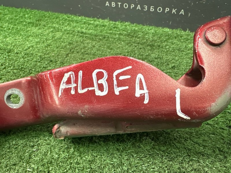Петля капота Fiat Albea