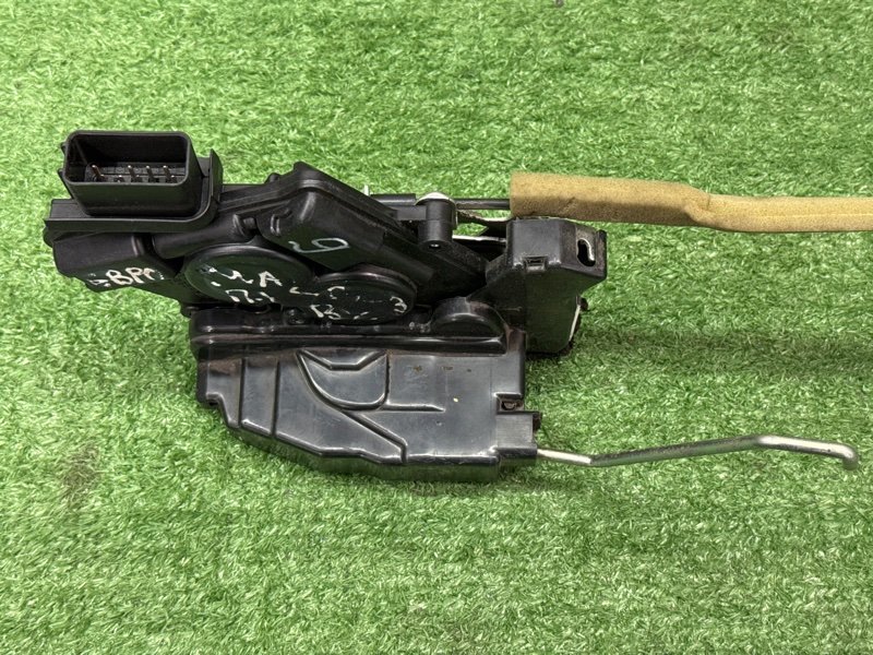 Замок двери Mazda 3