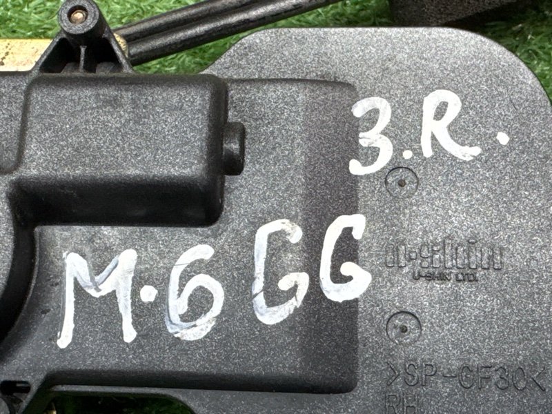 Замок двери Mazda 6