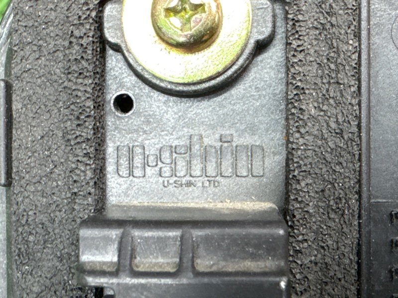 Замок двери Mazda 6