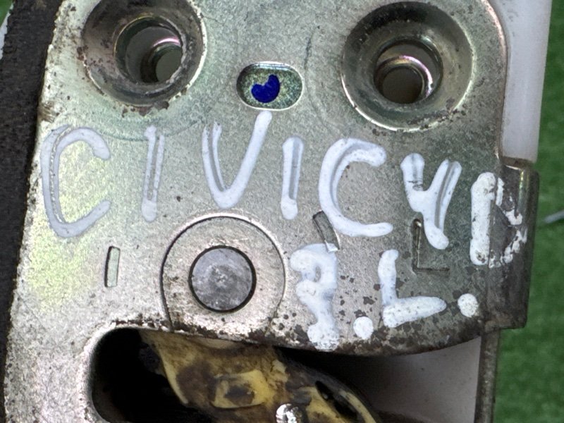 Замок двери Honda Civic 4D