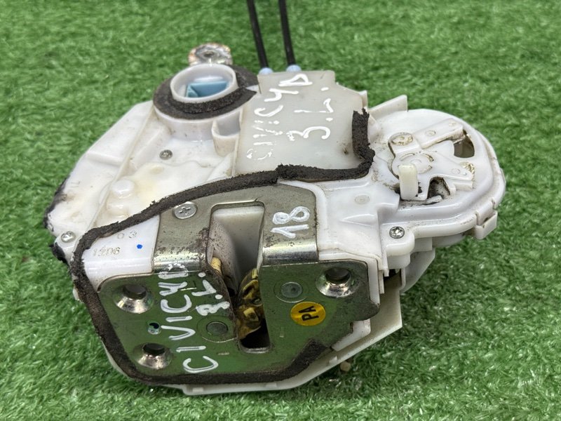 Замок двери Honda Civic 4D