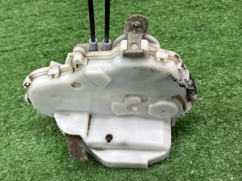 Замок двери Honda Civic 4D