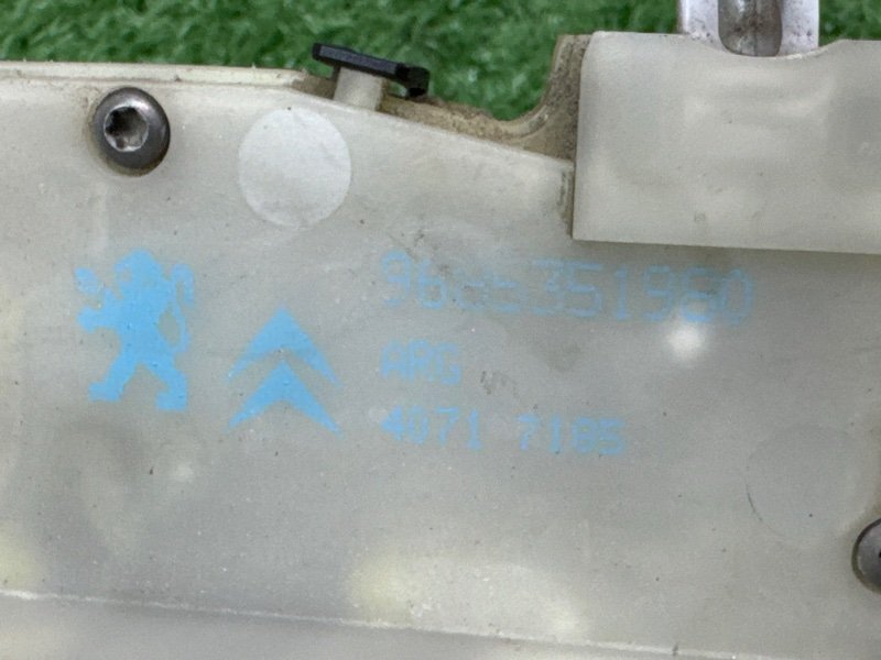 Замок двери Citroen C 4