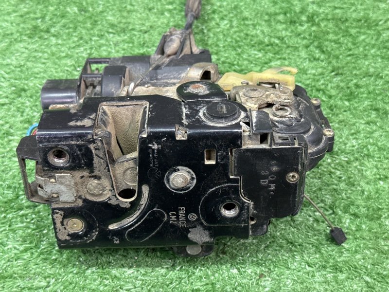 Замок двери Skoda Octavia A4