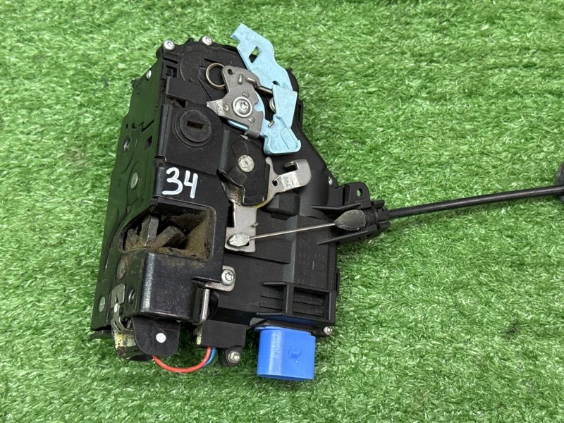 Замок двери Skoda Octavia A5