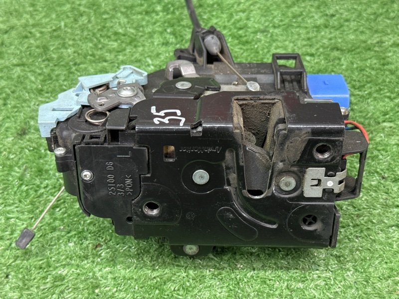 Замок двери Skoda Octavia A5