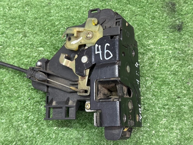 Замок двери Skoda Fabia 1 MK1