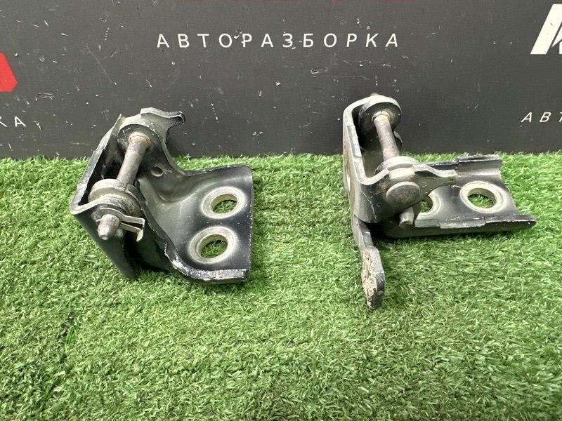 Петли двери Peugeot 308