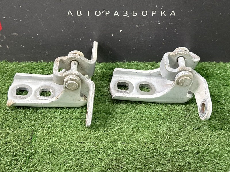 Петли двери Opel Astra J