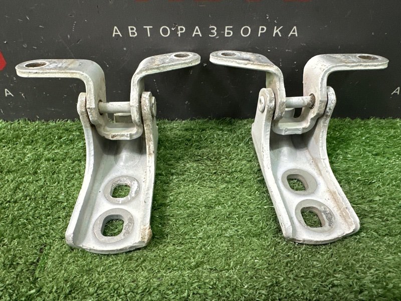 Петли двери Opel Astra J