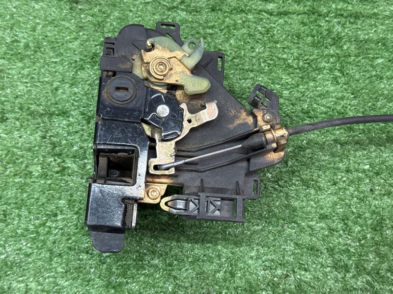 Замок двери Skoda Fabia 1 MK1