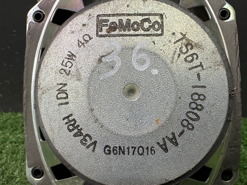 Динамик штатный Ford Fiesta