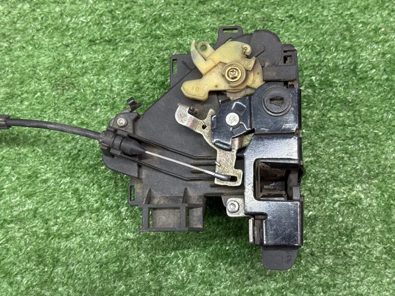 Замок двери Skoda Fabia 1 MK1