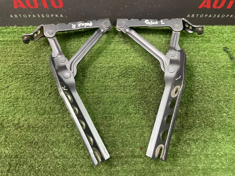 Петли капота Skoda Fabia 2