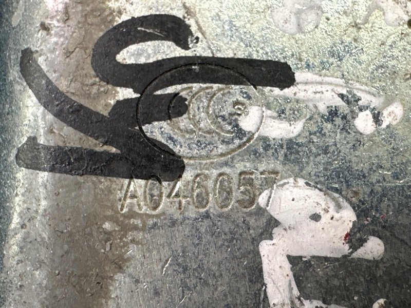 Петли двери Chevrolet Cruze