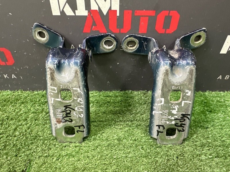 Петли двери Chevrolet Cruze